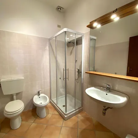 Casa Al Campanile First Floor, Leonardoshome דירה